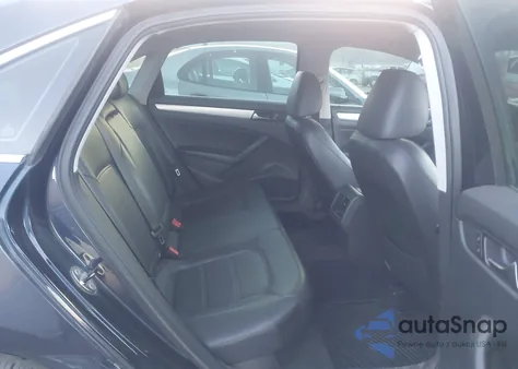 2013 Volkswagen Passat 2.5L Se z USA, uszkodzony, nr VIN 1VWBP7A37DC086513